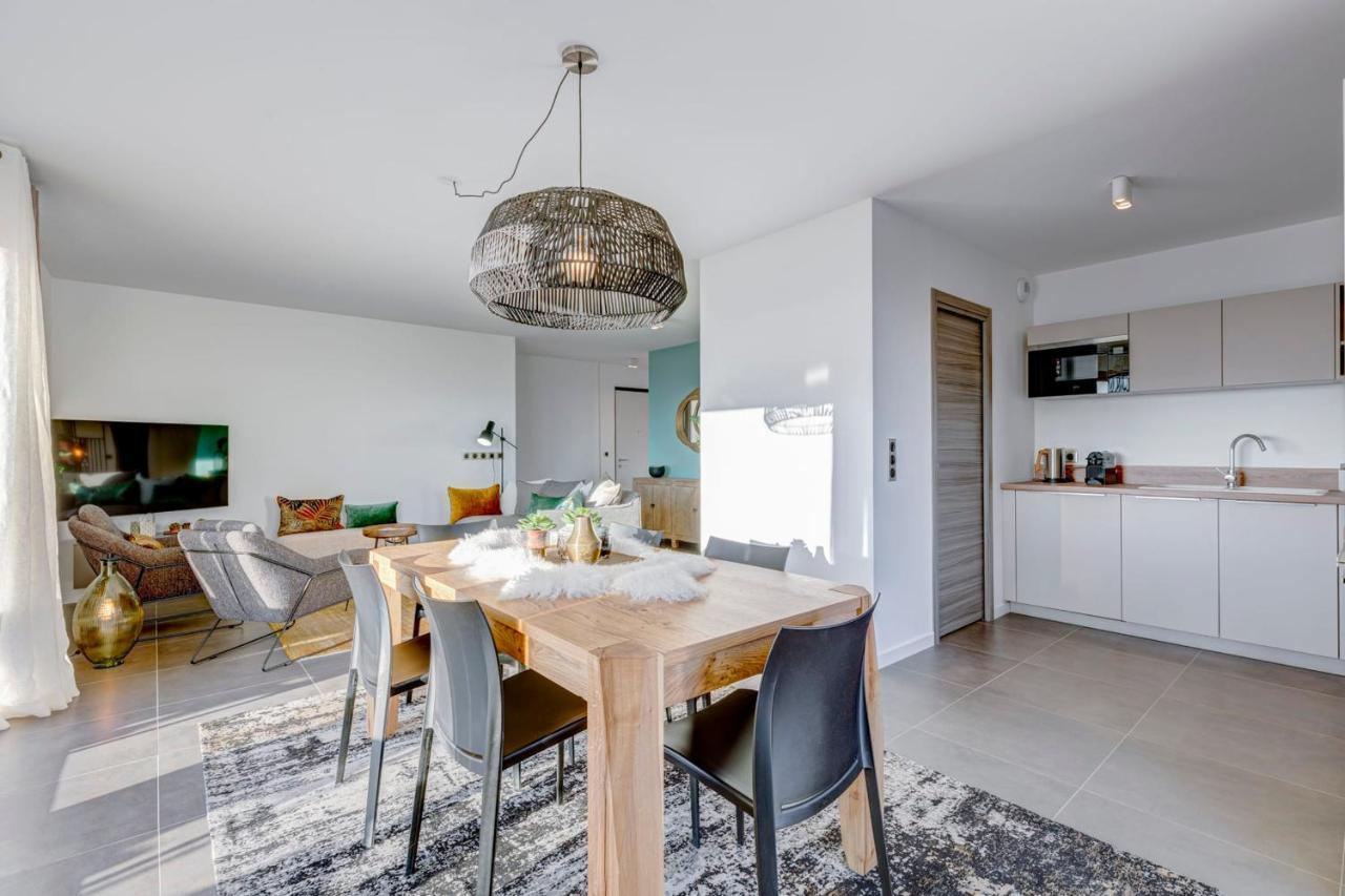 Serenity - 3 Bedroom Top Floor Apartment Parking & Lake View Terrace Annecy Esterno foto